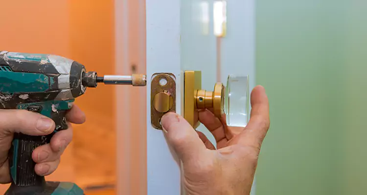 Broken Door Knob Fix in Lafayette, CA