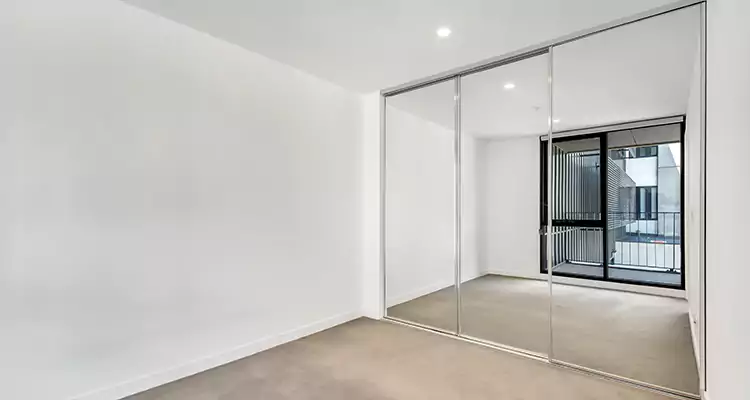 Why Homeowners Choose Us for Sliding Mirror Door Replacement in Lafayette, CA
